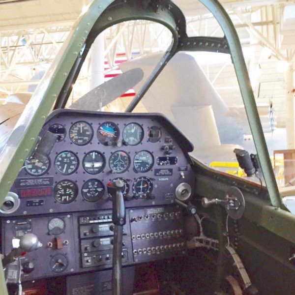 Curtiss P-40K Warhawk (42)