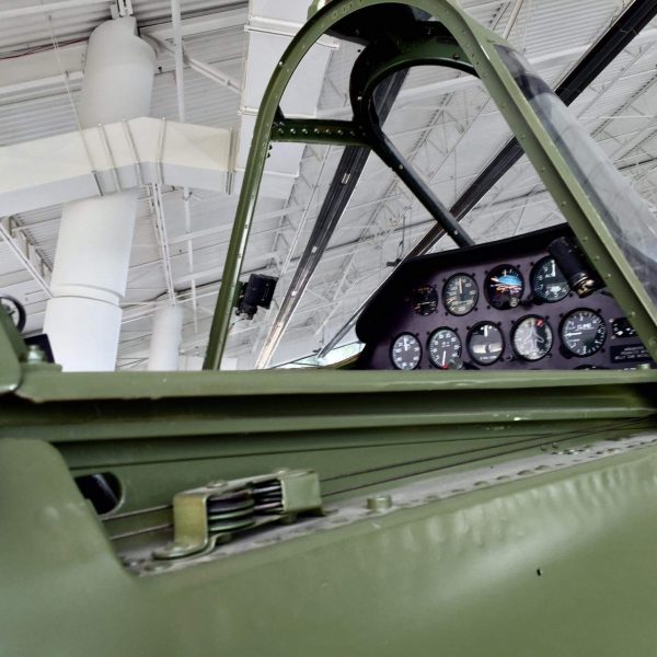 Curtiss P-40K Warhawk (43)