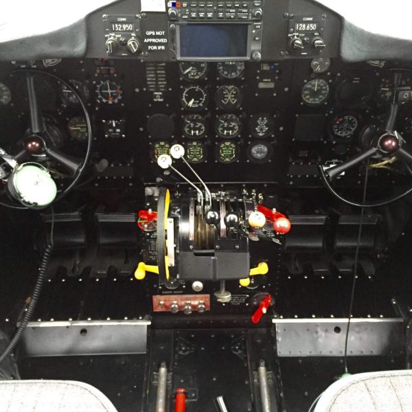 Douglas C-47 SkytrainDC-3C (27)