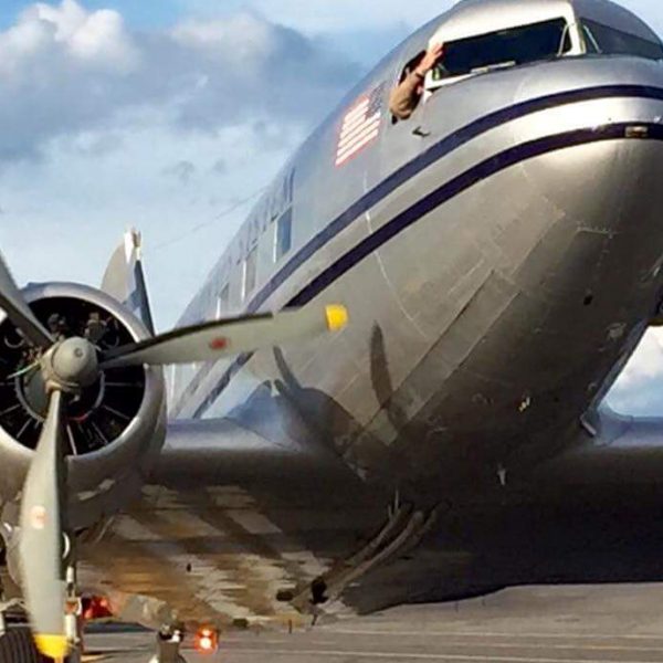Douglas C-47 SkytrainDC-3C (43)