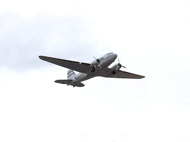 Douglas C-47 SkytrainDC-3C (48)