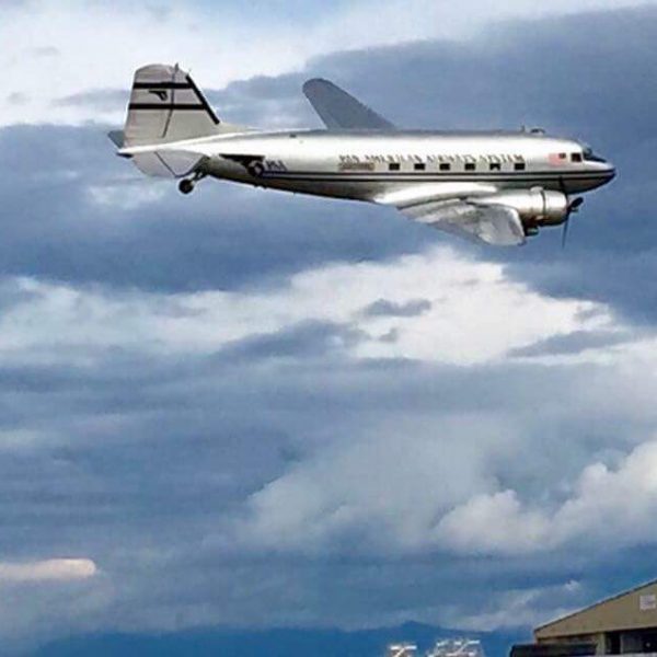 Douglas C-47 SkytrainDC-3C (57)