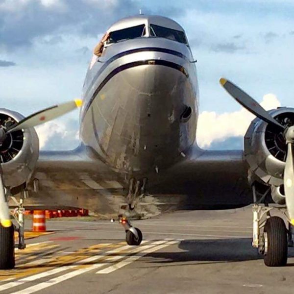 Douglas C-47 SkytrainDC-3C (8)