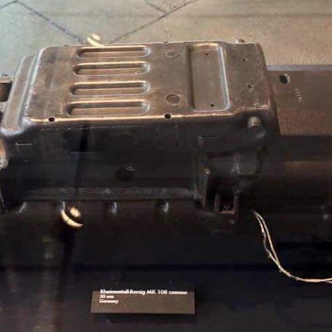 Messerschmitt Me-163 B-1 Komet (4)